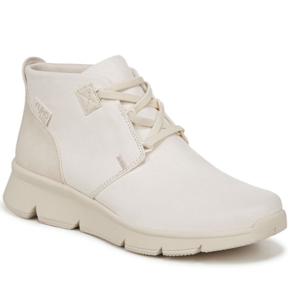 Ryka Women's Candid Weatherproof Ankle Bootie (WIDE)